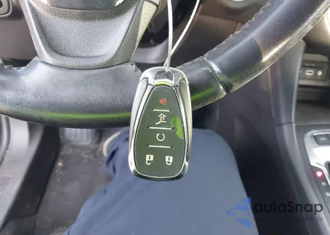 2020 Chevrolet Equinox Awd Lt 2.0L Turbo z USA, uszkodzony, nr VIN 3GNAXVEXXLS637100